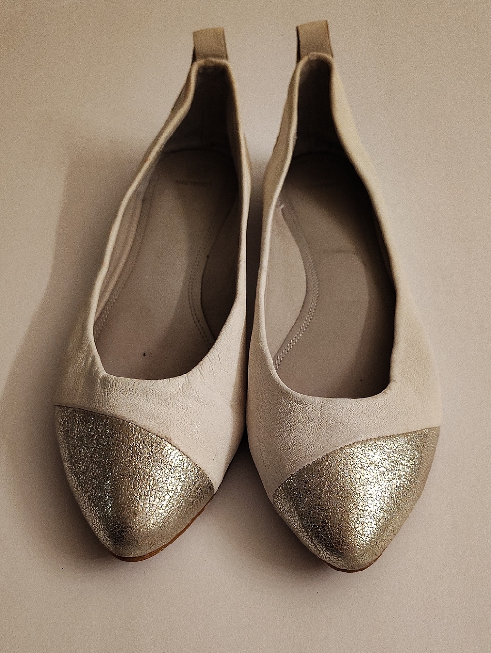 Navy Boot Women's Size 7 Cream Ballet Flats with Metallic Gold Cap Toe GY1D X